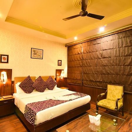 Casa Royal Bed & Breakfast Yeni Delhi Dış mekan fotoğraf