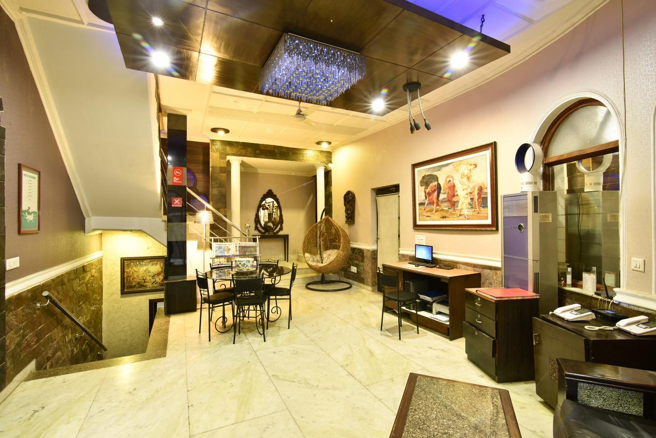 Casa Royal Bed & Breakfast Yeni Delhi Dış mekan fotoğraf