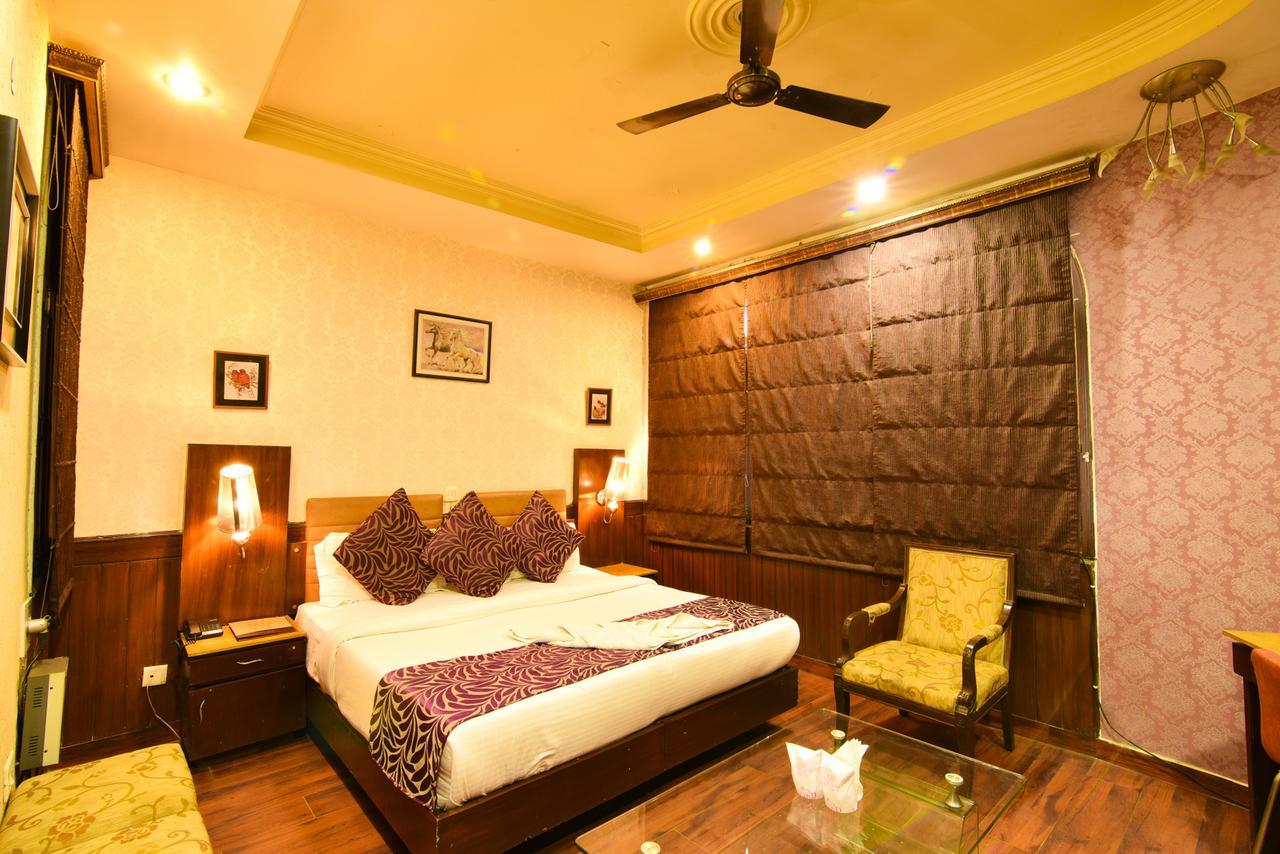 Casa Royal Bed & Breakfast Yeni Delhi Dış mekan fotoğraf
