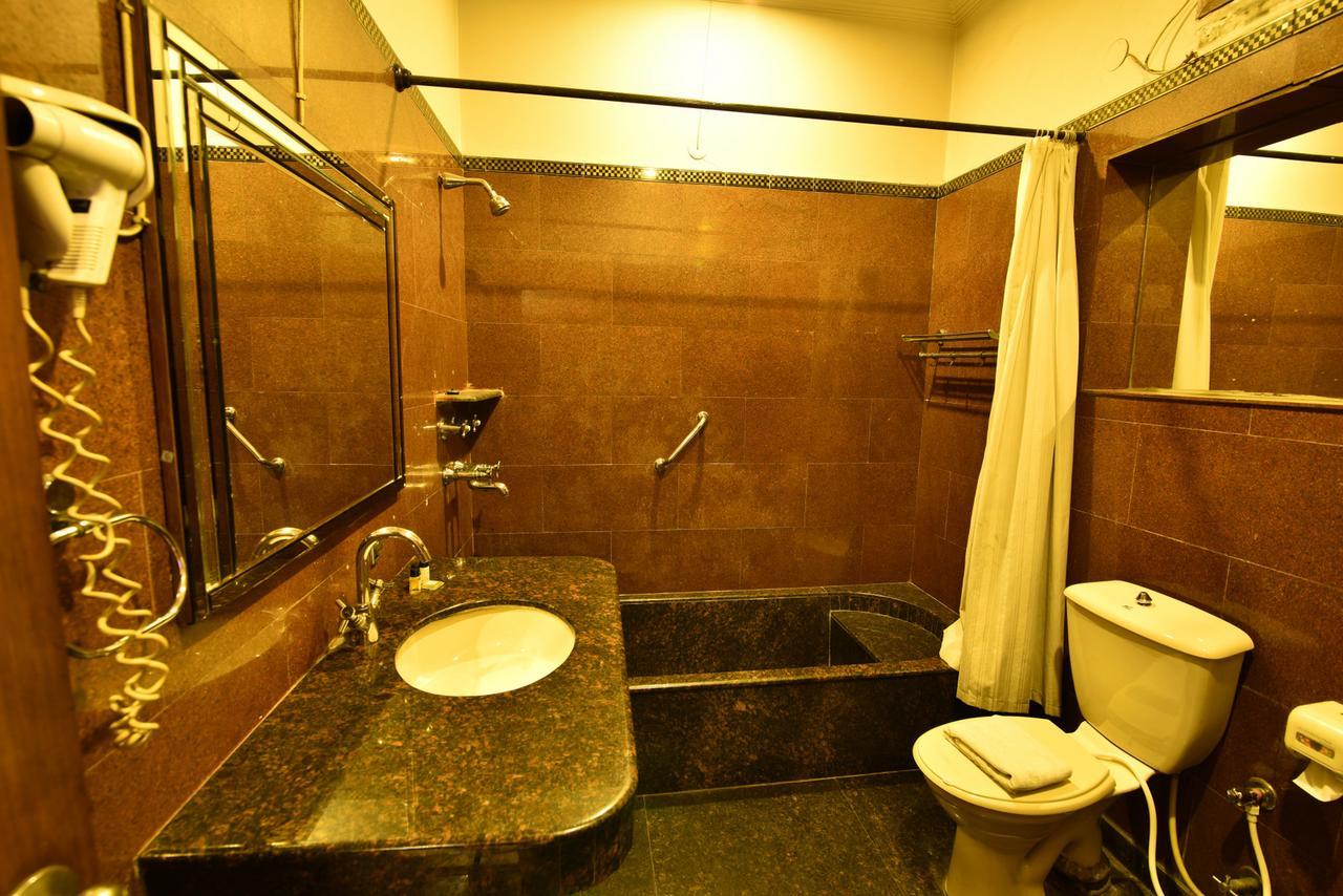 Casa Royal Bed & Breakfast Yeni Delhi Dış mekan fotoğraf
