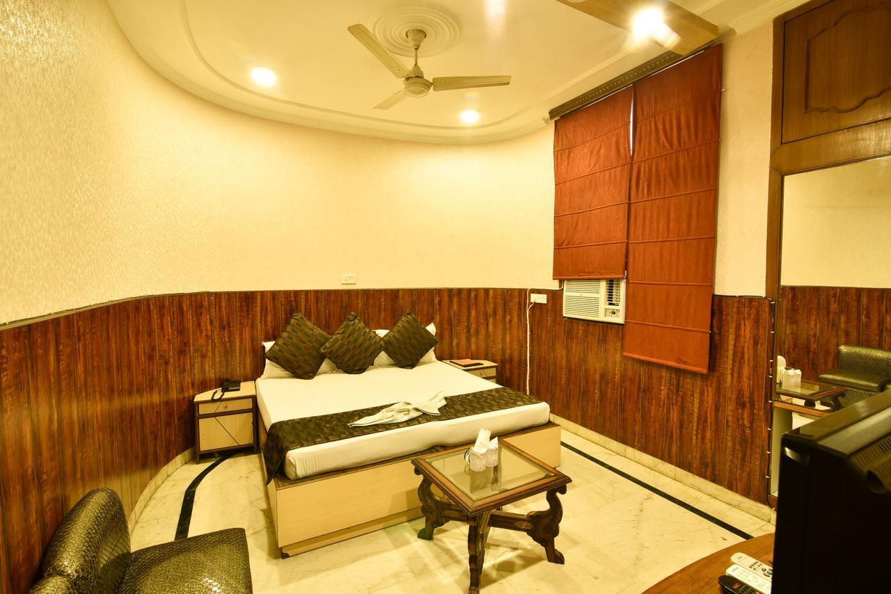 Casa Royal Bed & Breakfast Yeni Delhi Dış mekan fotoğraf